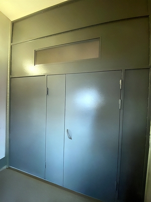 Фото перегородки с дверью